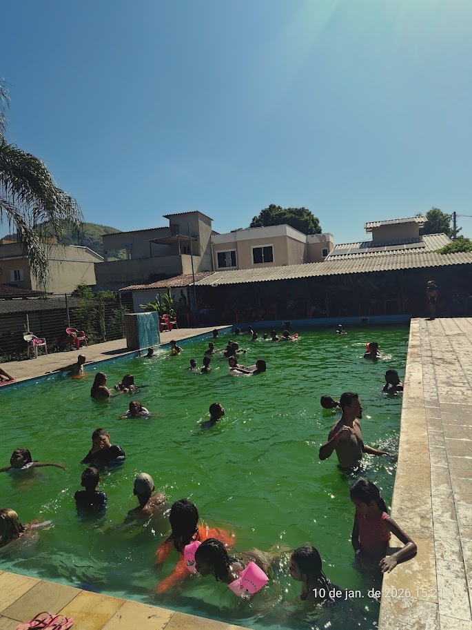 Piscina antes do tratamento