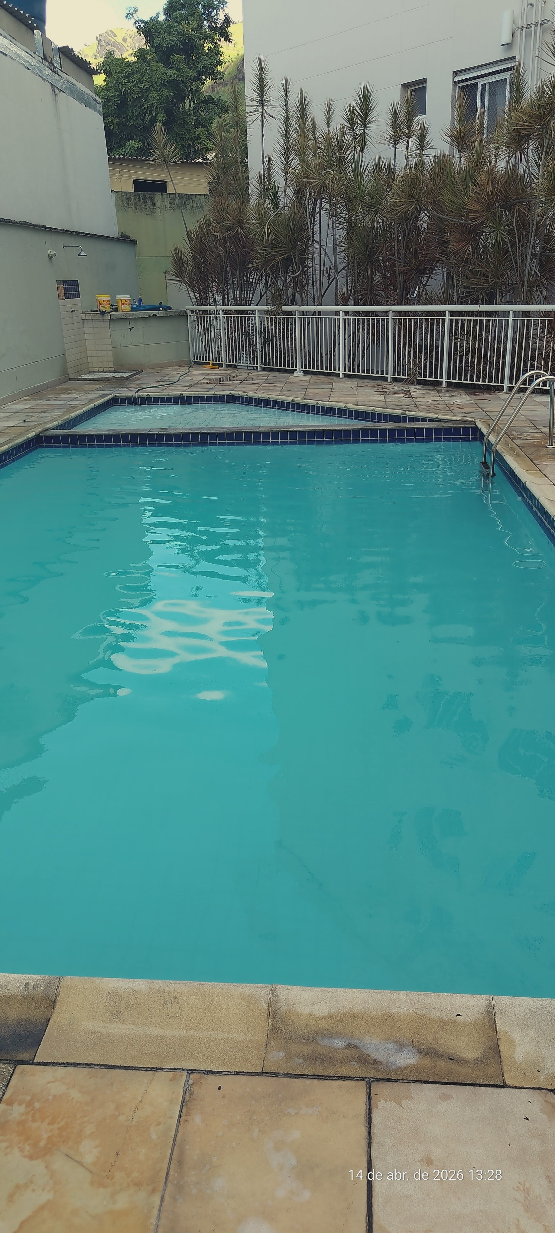 Piscina antes do tratamento