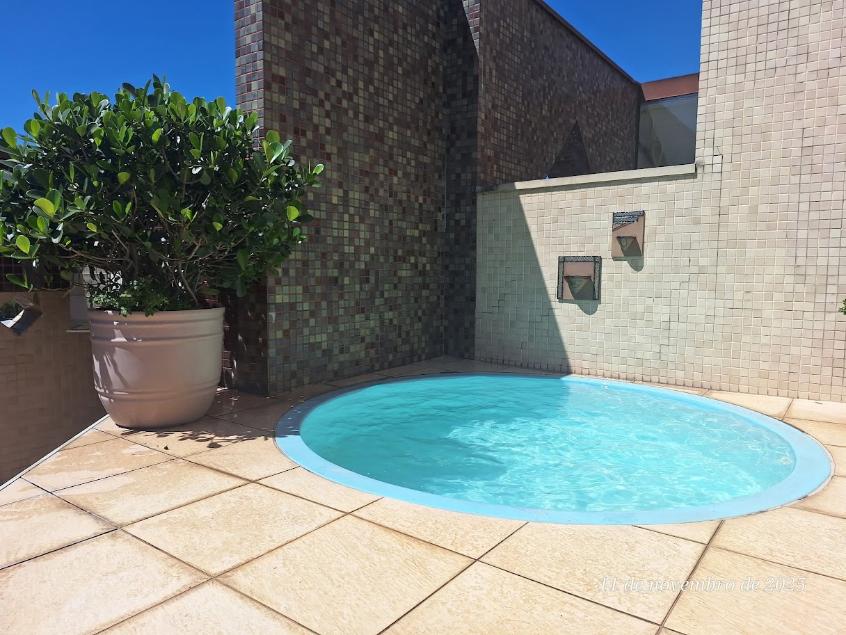 Piscina depois do tratamento